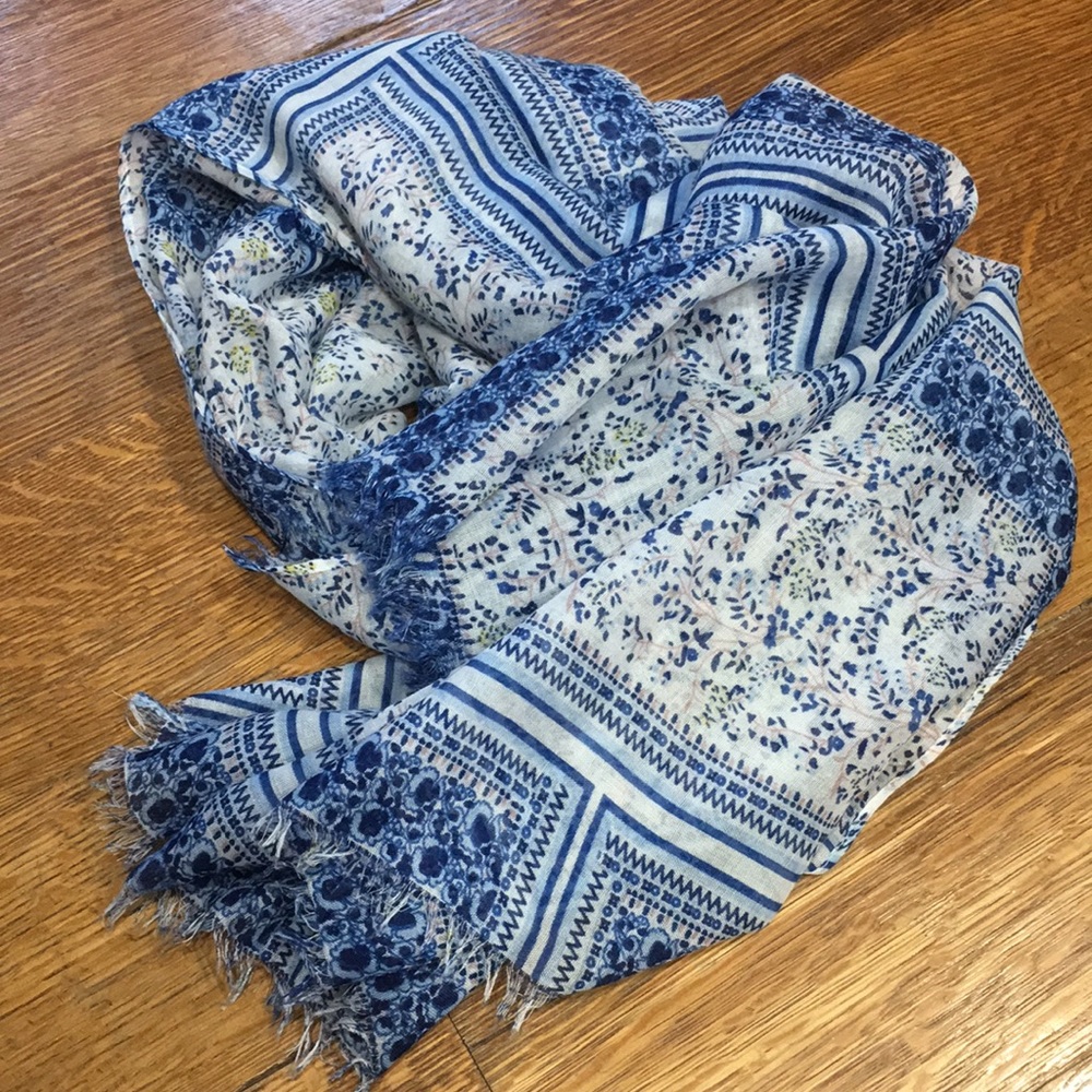 LC Waikiki scarf wrap